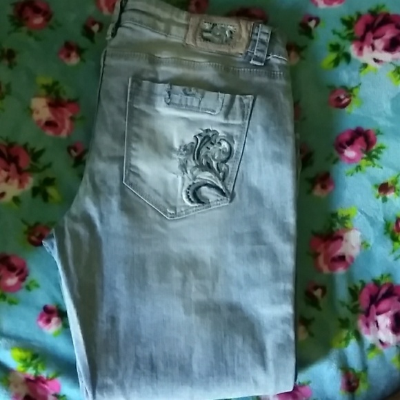 Jeans - Picture 3 of 3